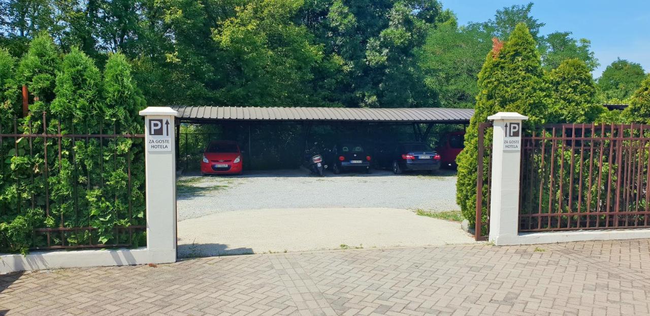 Hotel Topcider Belgrad Exterior foto
