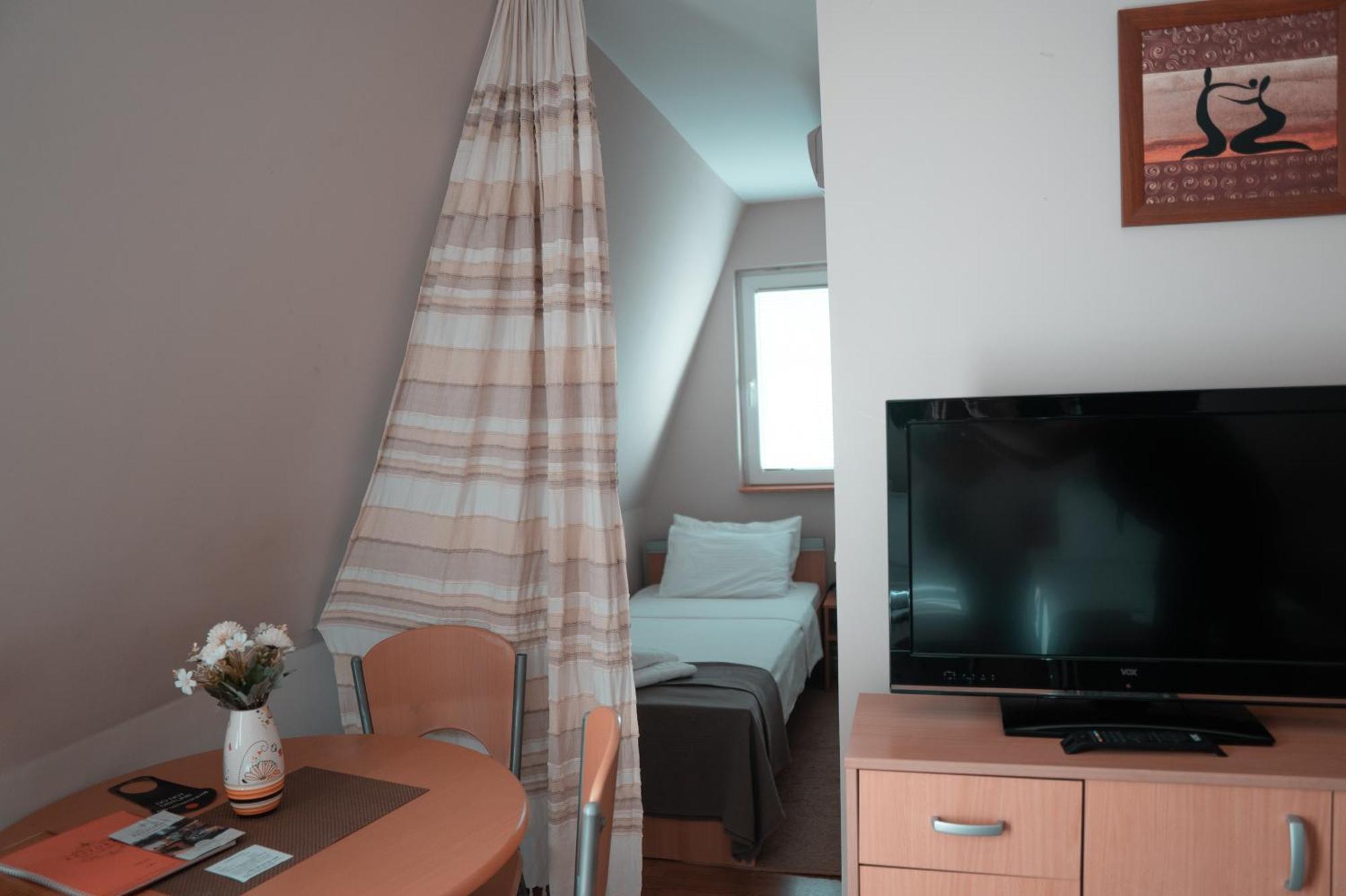 Hotel Topcider Belgrad Exterior foto