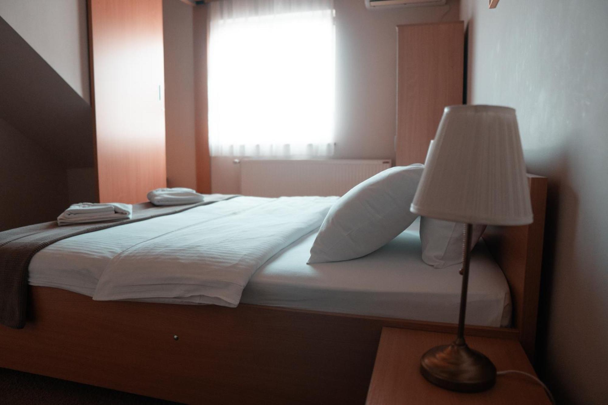 Hotel Topcider Belgrad Exterior foto