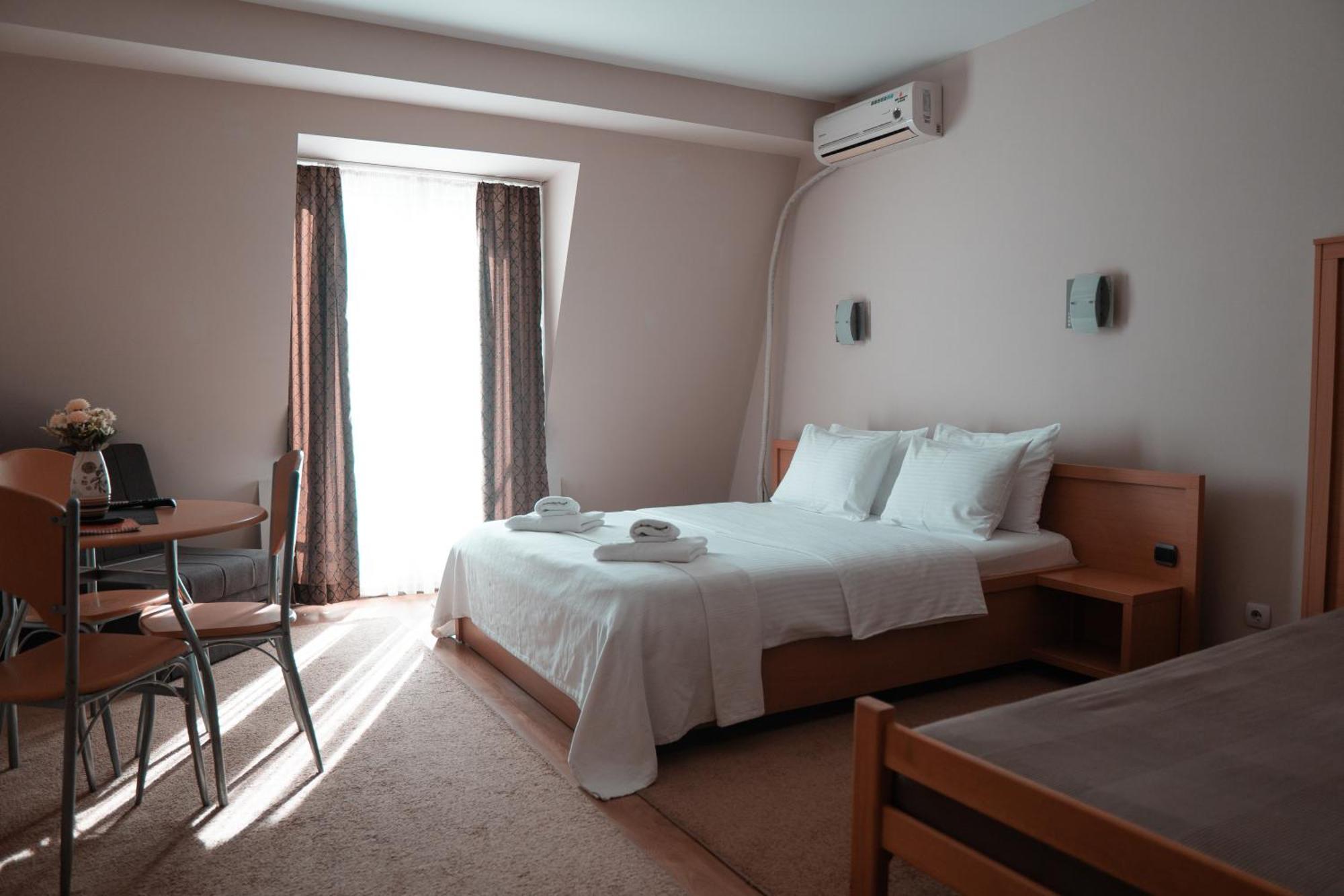 Hotel Topcider Belgrad Exterior foto