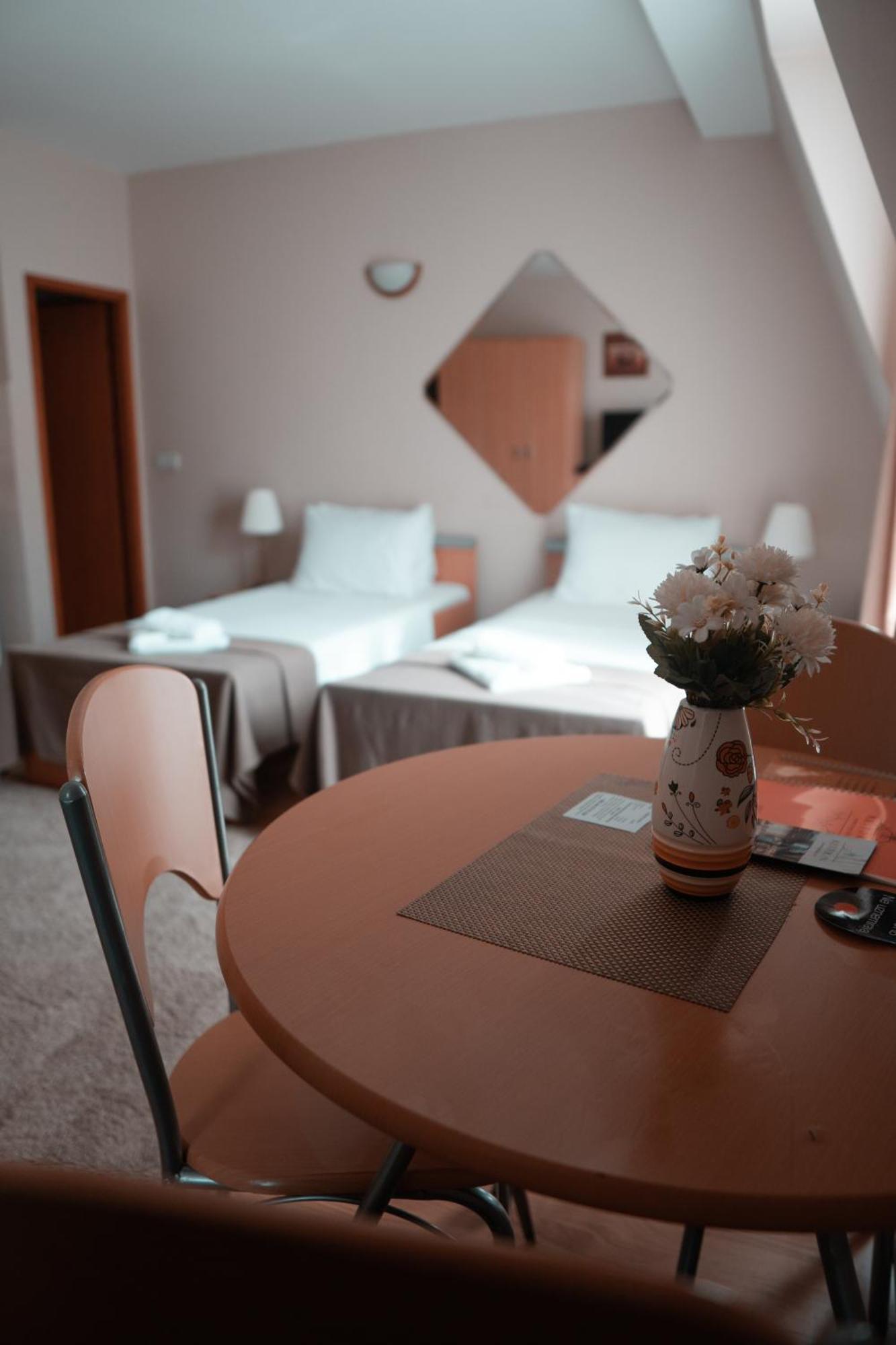 Hotel Topcider Belgrad Exterior foto