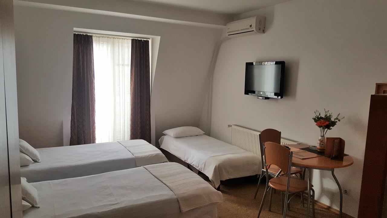 Hotel Topcider Belgrad Exterior foto