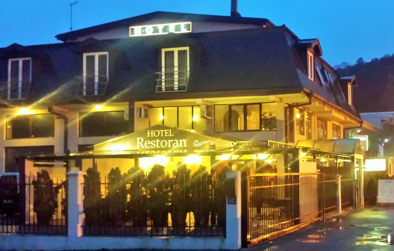 Hotel Topcider Belgrad Exterior foto